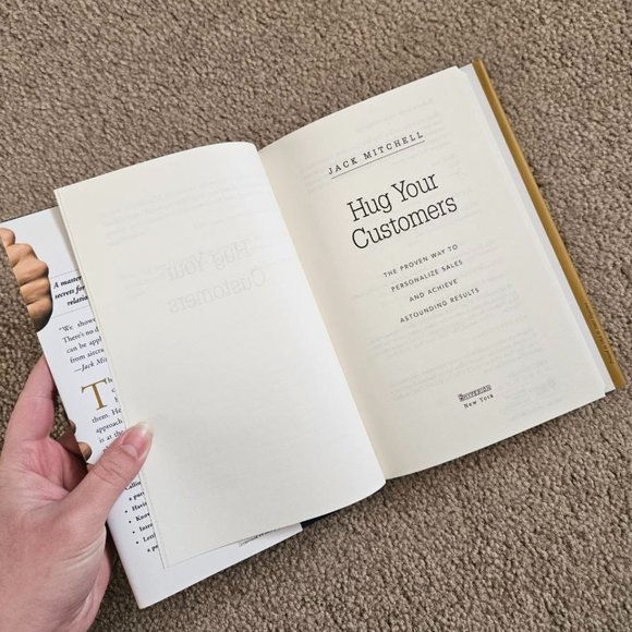 4/$25 Hug Your Customers by Jack Mitchell - Hardcover - Picture 2 of 5